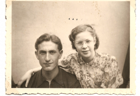 Lebensspuren: Auch die Geschichte von Paul Hoffmann und Lotte Windmüller wird in der Ausstellung "Warum schreibst du mir nicht?“ nachgezeichnet. Am Mittwoch, 30. Oktober, spricht Daniel Hoffmann darüber, was es heißt, im Schatten der mörderischen Geschichte des 20. Jahrhunderts aufgewachsen zu sein  (©Daniel Hoffmann)